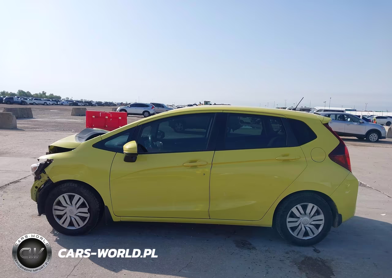 2015 Honda Fit Lx VIN:3HGGK5H5XFM721231 - 15