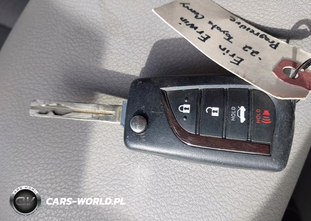 2022 Toyota Camry Le VIN:4T1C11AKXNU674314 - 11