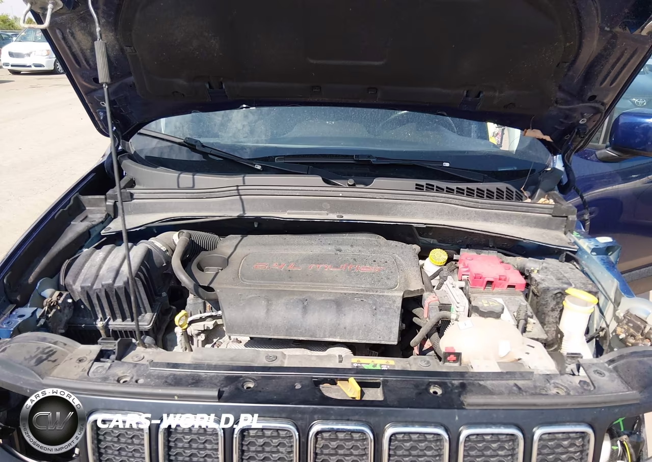 2019 Jeep Renegade Latitude 4X4 VIN:ZACNJBBB9KPK82615 - 10
