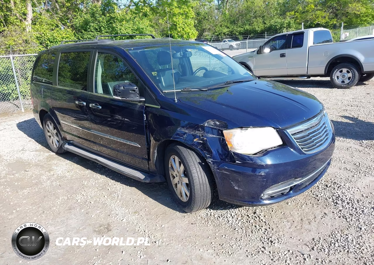 2012 Chrysler Town & Country Touring-L