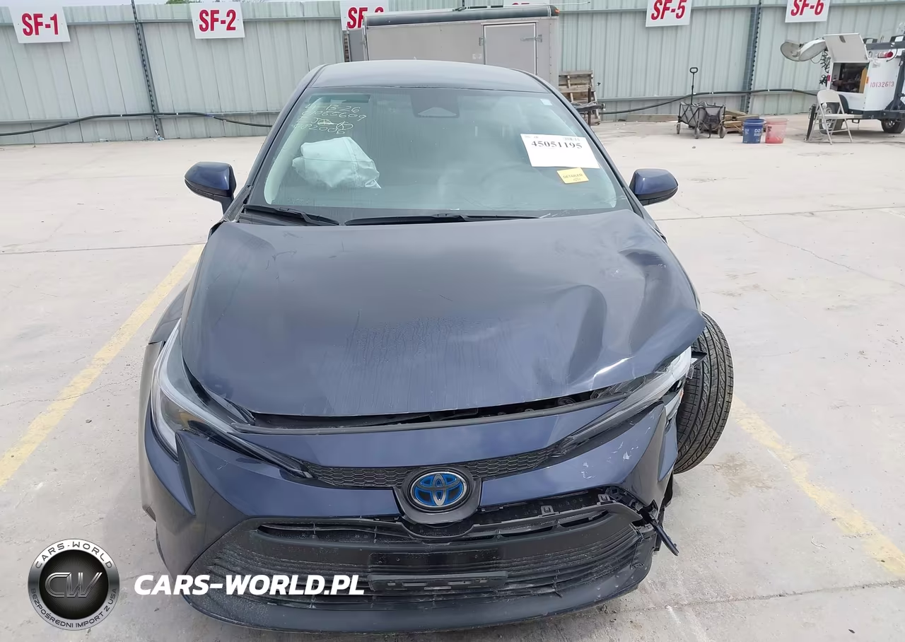 2025 Toyota Corolla Hybrid Le VIN:JTDBCMFE8S3082006 - 12