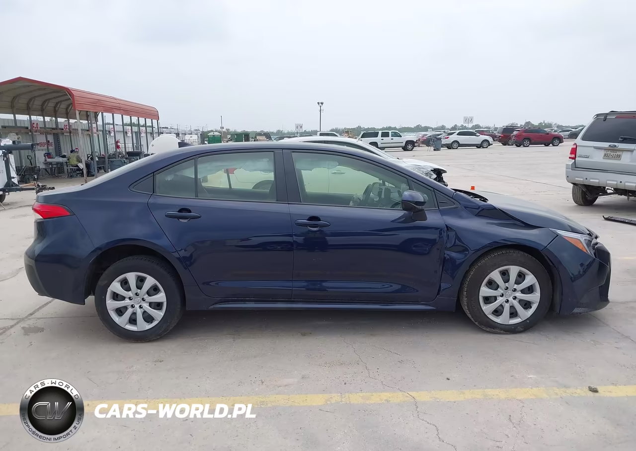 2025 Toyota Corolla Hybrid Le VIN:JTDBCMFE8S3082006 - 13