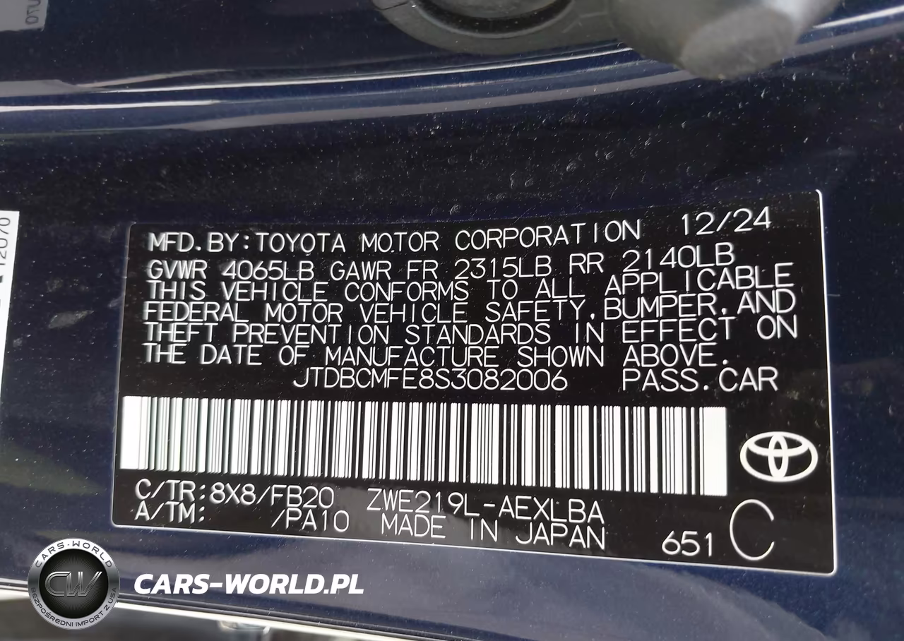 2025 Toyota Corolla Hybrid Le VIN:JTDBCMFE8S3082006 - 9