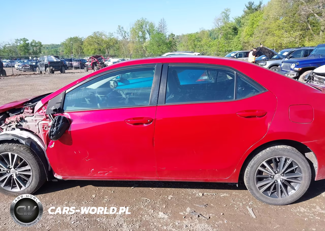 2016 Toyota Corolla Le Premium VIN:2T1BURHE1GC672375 - 15