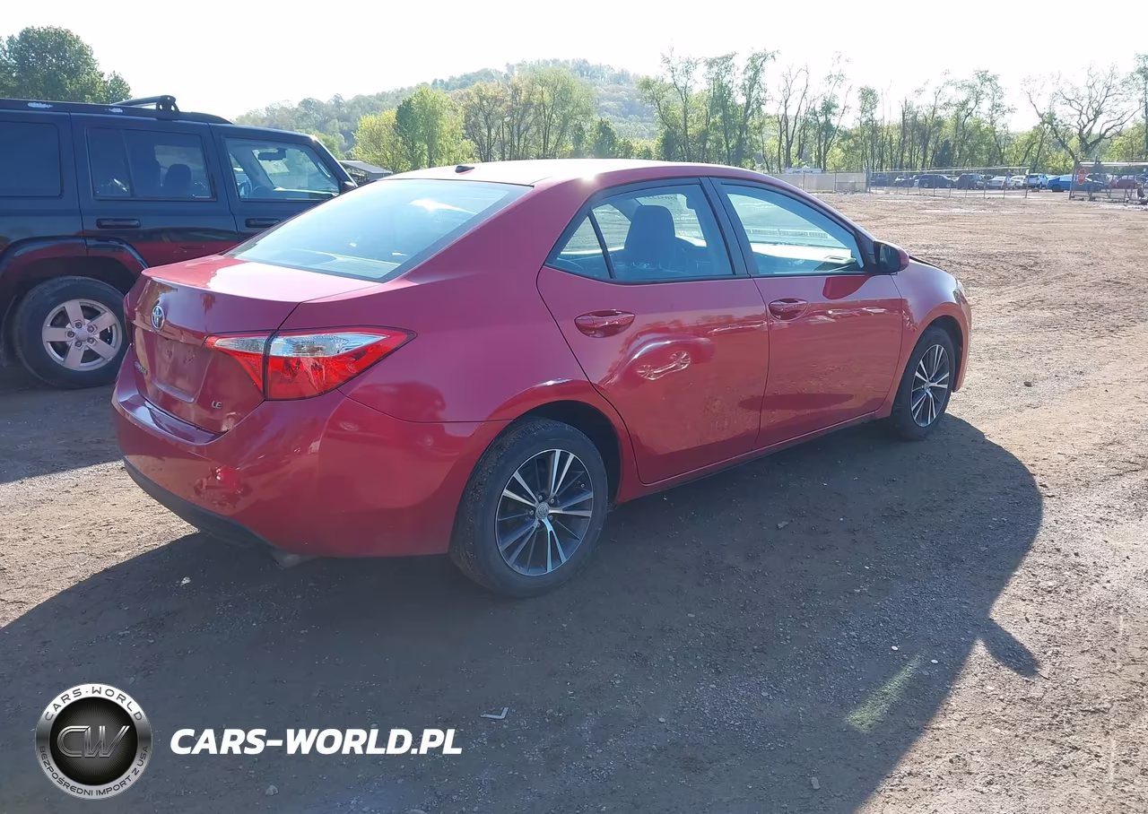 2016 Toyota Corolla Le Premium VIN:2T1BURHE1GC672375 - 4