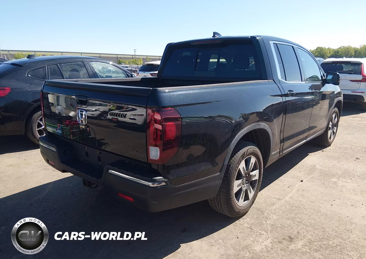 2019 Honda Ridgeline Rtl-T VIN:5FPYK2F6XKB001382 - 4