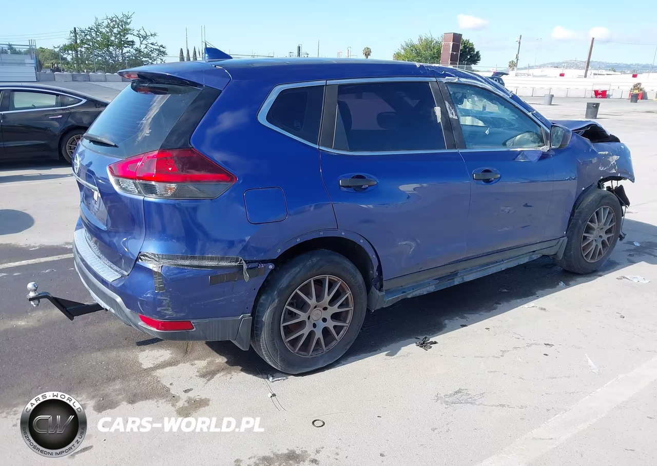 2019 Nissan Rogue S VIN:JN8AT2MT0KW253965 - 4