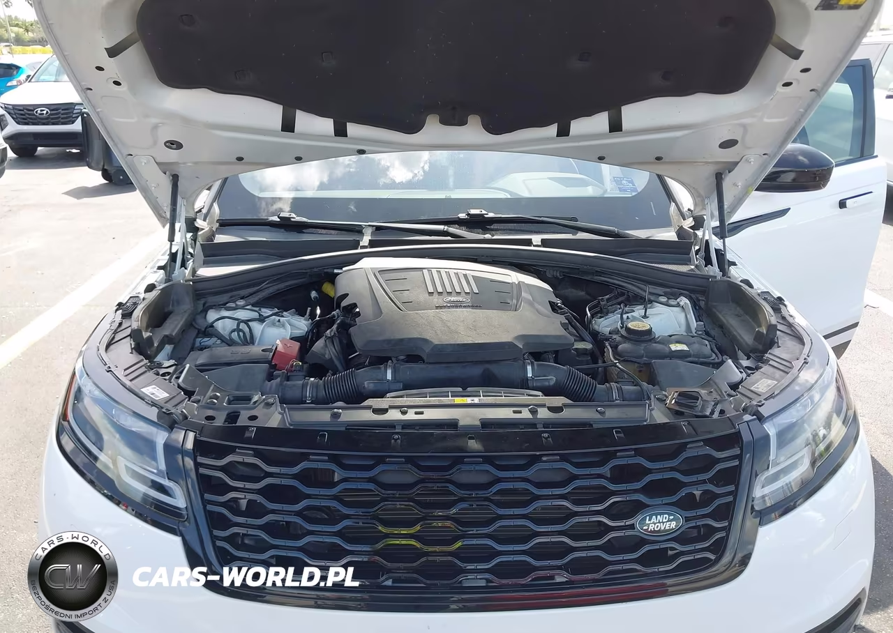 2020 Land Rover Range Rover Velar P380 R-Dynamic Hse VIN:SALYM2EV0LA256623 - 10