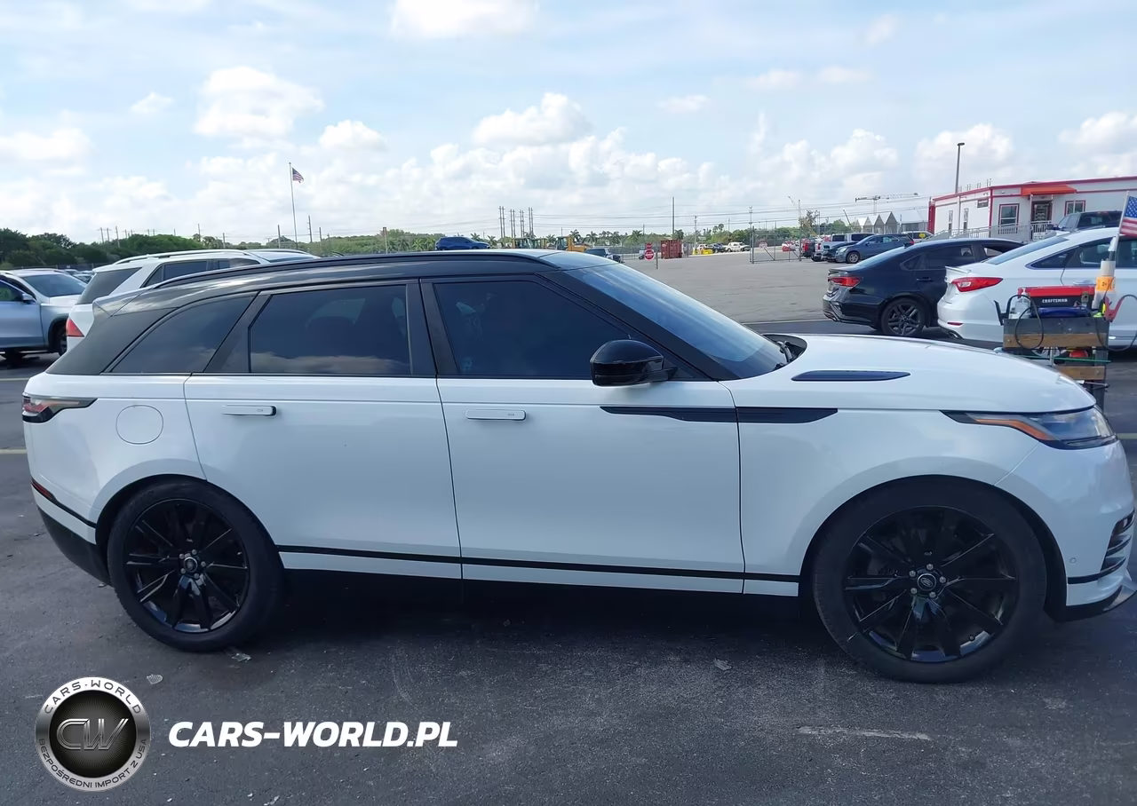 2020 Land Rover Range Rover Velar P380 R-Dynamic Hse VIN:SALYM2EV0LA256623 - 13