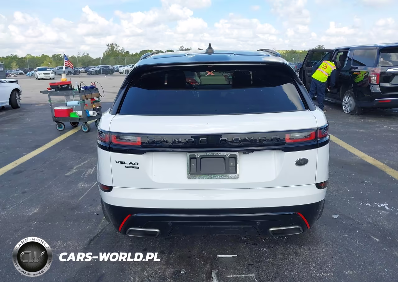 2020 Land Rover Range Rover Velar P380 R-Dynamic Hse VIN:SALYM2EV0LA256623 - 16