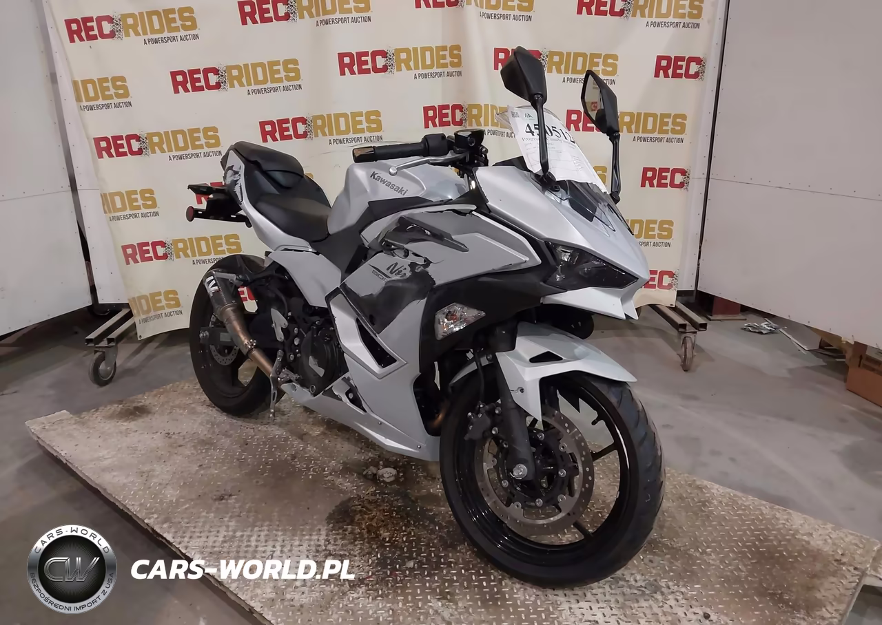 2025 Kawasaki Ex500 H