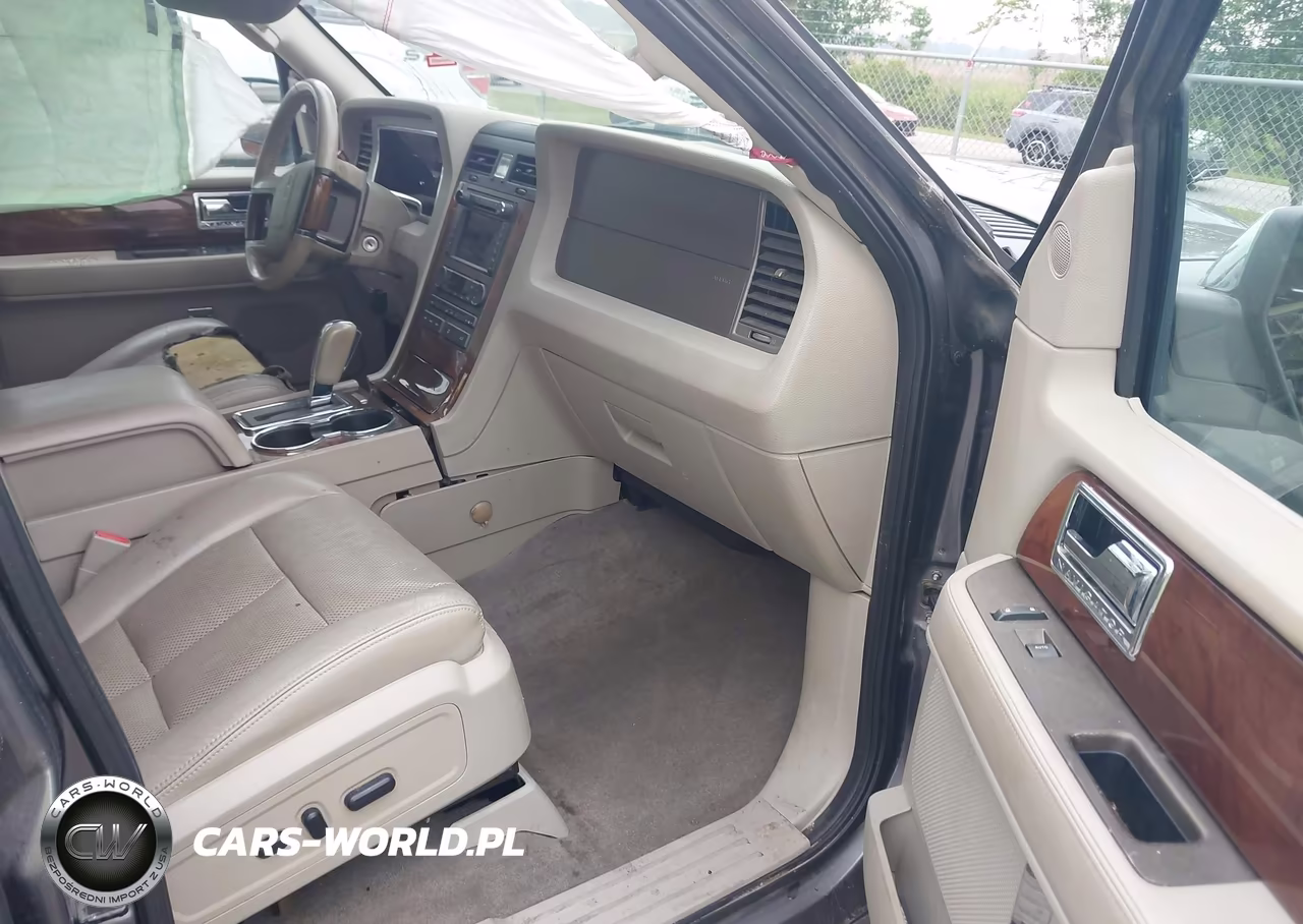 2014 Lincoln Navigator VIN:5LMJJ2H52EEL01000 - 5