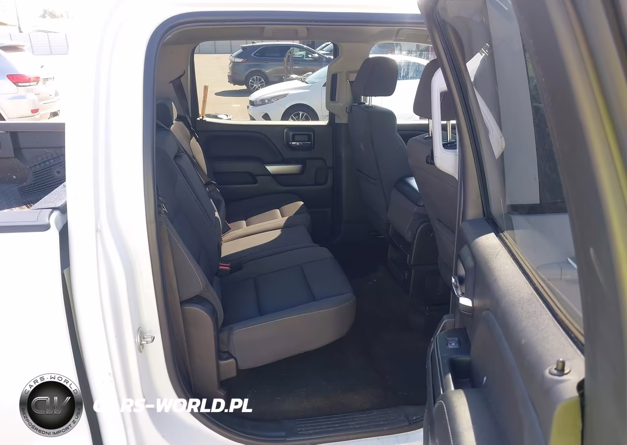 2018 Chevrolet Silverado 1500 1Lt VIN:3GCUKREC4JG278271 - 8
