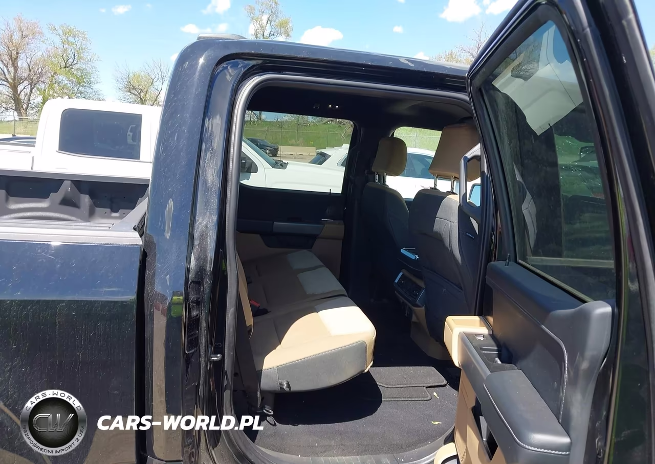 2023 Ford F-150 Xlt VIN:1FTFW1ED4PFC81057 - 8