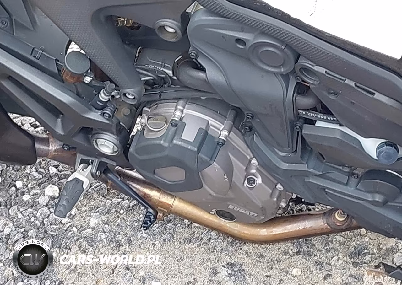 2023 Ducati Monster VIN:ZDMMAMDT9PB007770 - 8