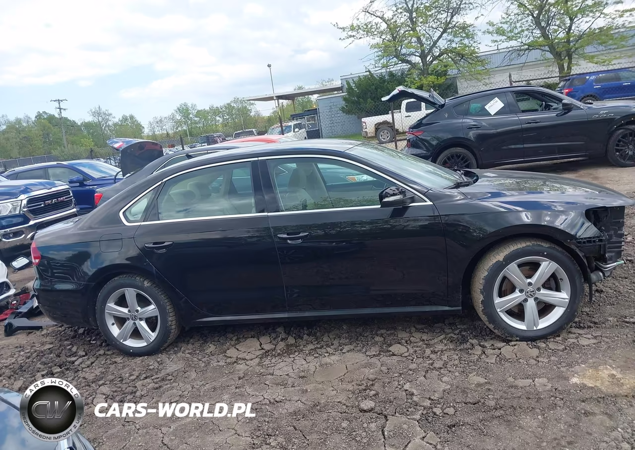 2015 Volkswagen Passat 1.8T Limited Edition VIN:1VWAT7A31FC094634 - 14
