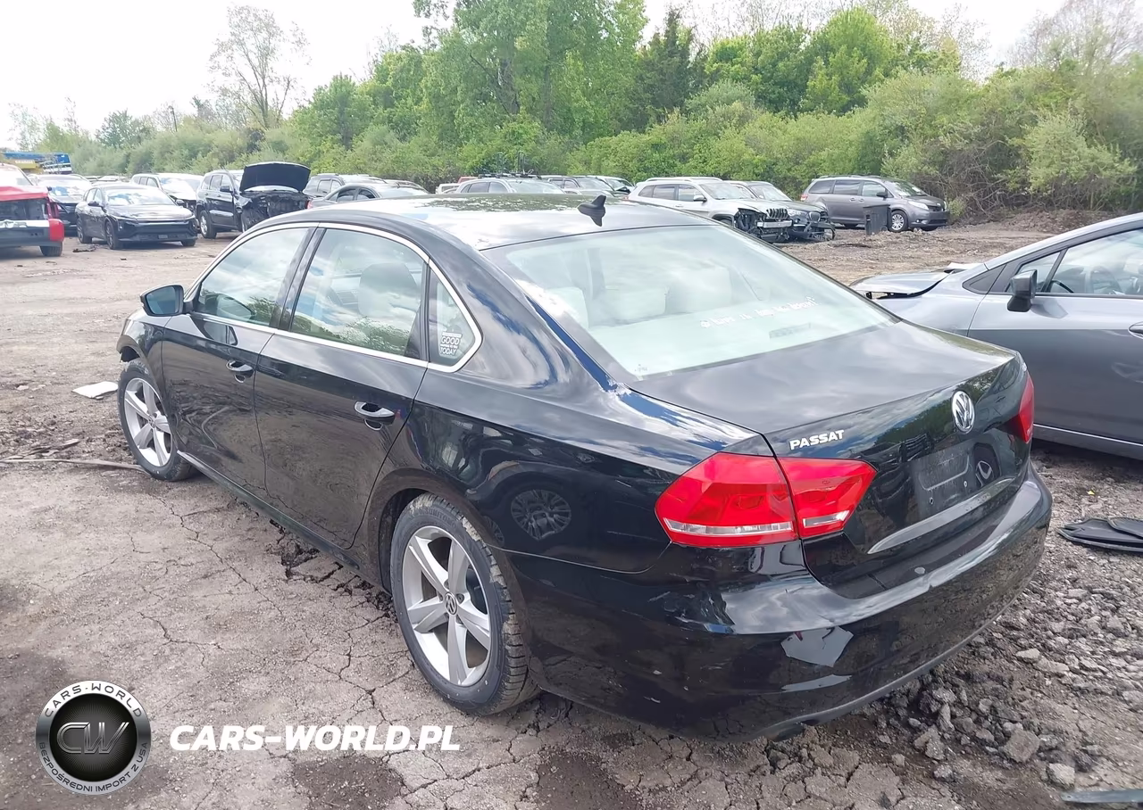 2015 Volkswagen Passat 1.8T Limited Edition VIN:1VWAT7A31FC094634 - 3