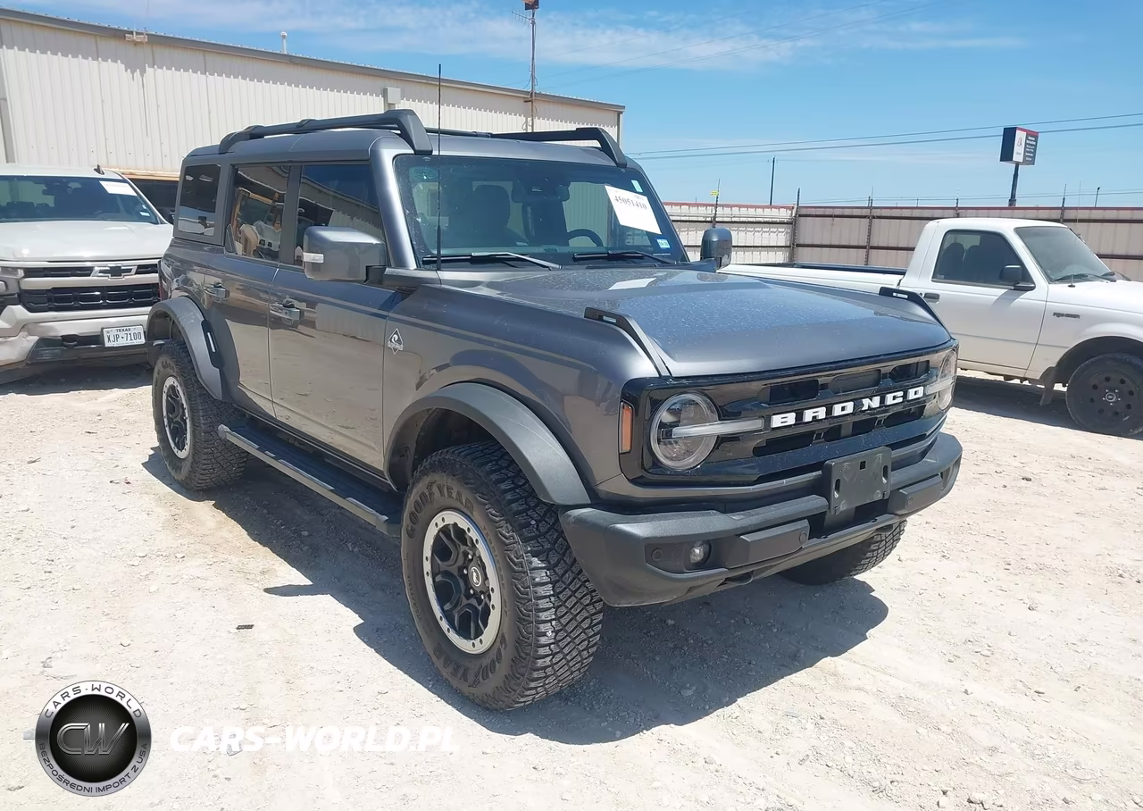 2023 Ford Bronco Outer Banks – zdjęcie 1 z 16