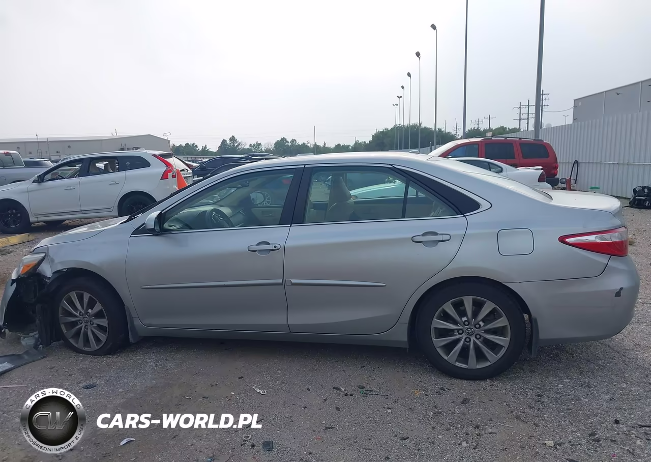 2015 Toyota Camry Xle VIN:4T1BF1FK8FU892923 - 14