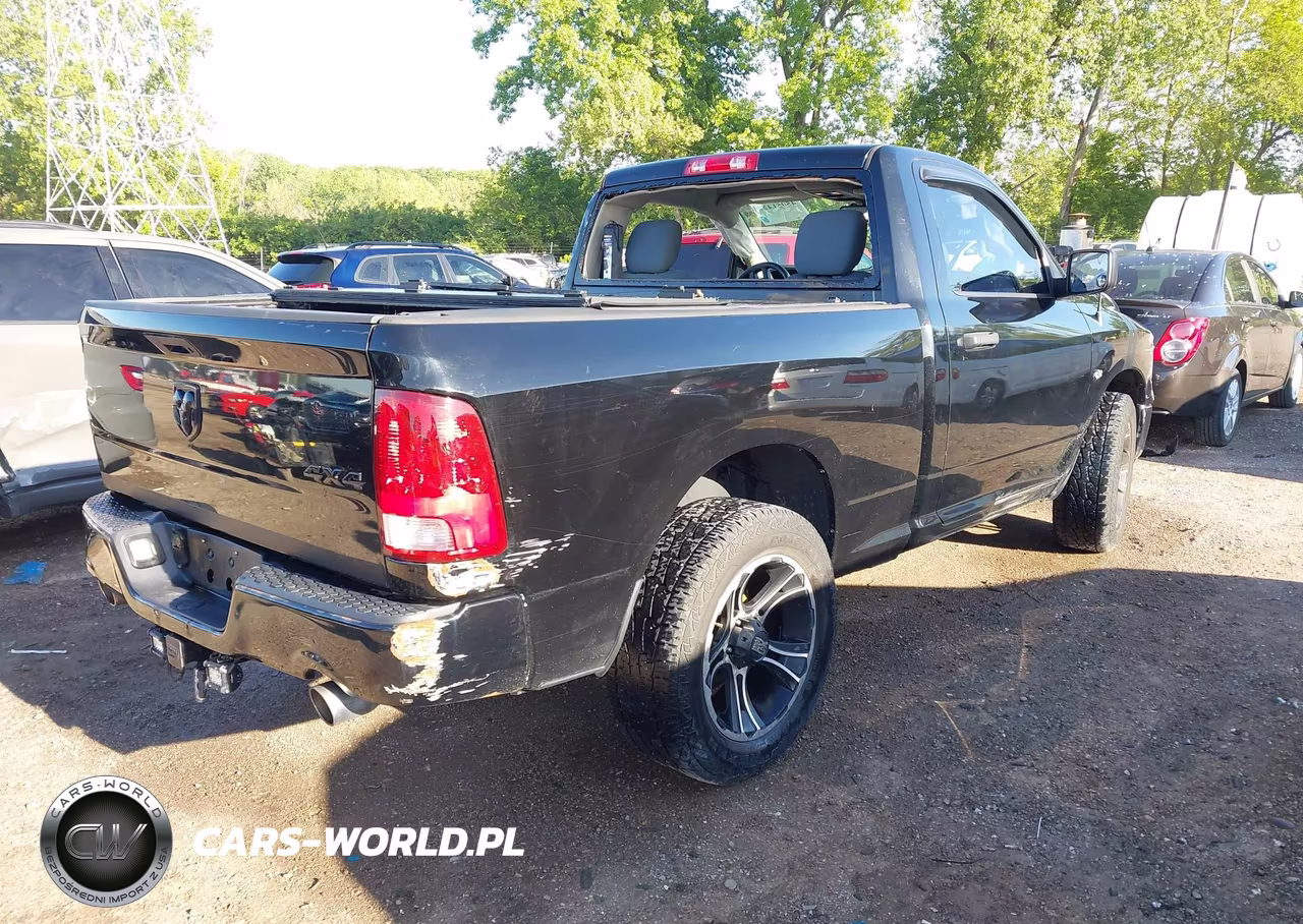 2014 Ram 1500 Express VIN:3C6JR7AT2EG163819 - 4