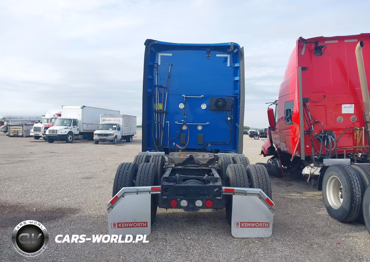 2018 Kenworth T680 VIN:1XKYDP9X3JJ199304 - 16
