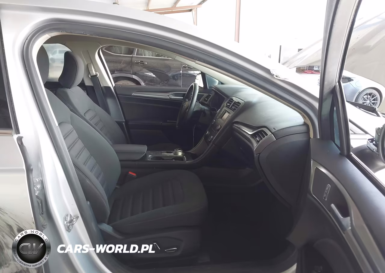 2017 Ford Fusion Se VIN:3FA6P0H74HR201599 - 5