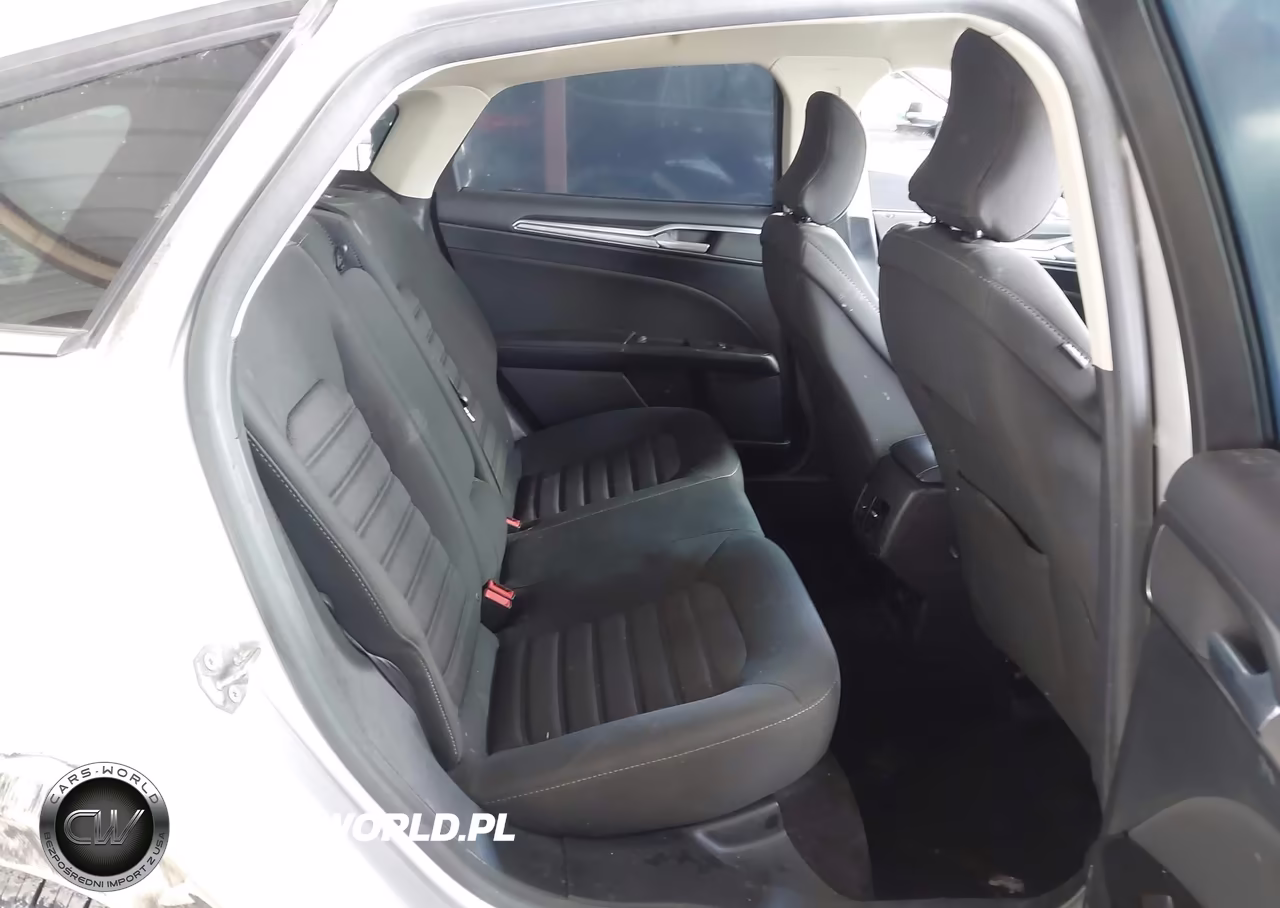2017 Ford Fusion Se VIN:3FA6P0H74HR201599 - 8