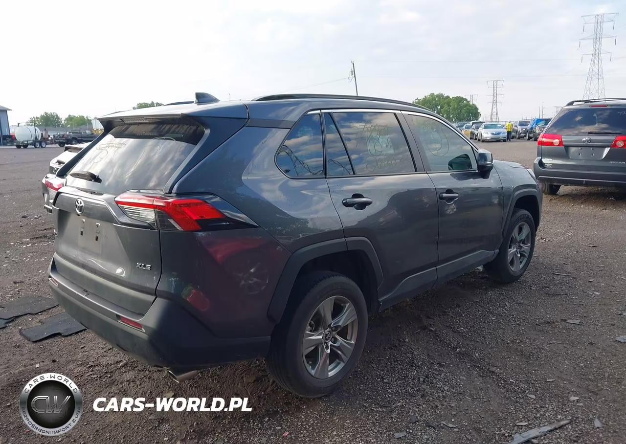 2024 Toyota Rav4 Xle VIN:2T3W1RFV0RC263033 - 4