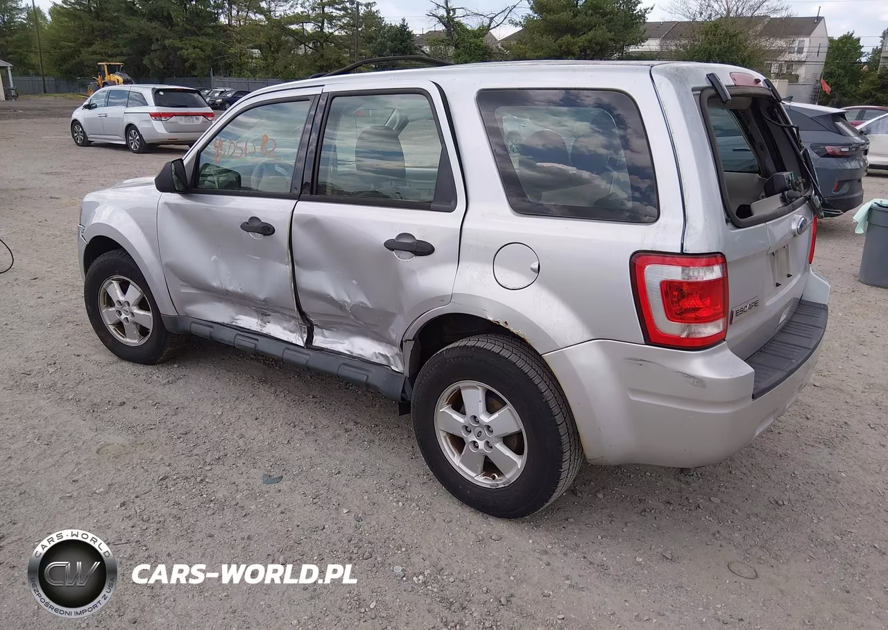 2012 Ford Escape Xls VIN:1FMCU0C76CKC12707 - 3