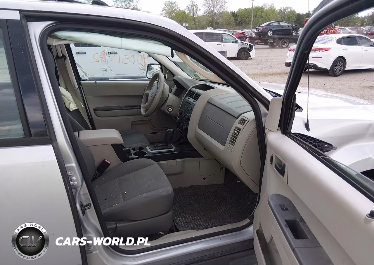 2012 Ford Escape Xls VIN:1FMCU0C76CKC12707 - 5