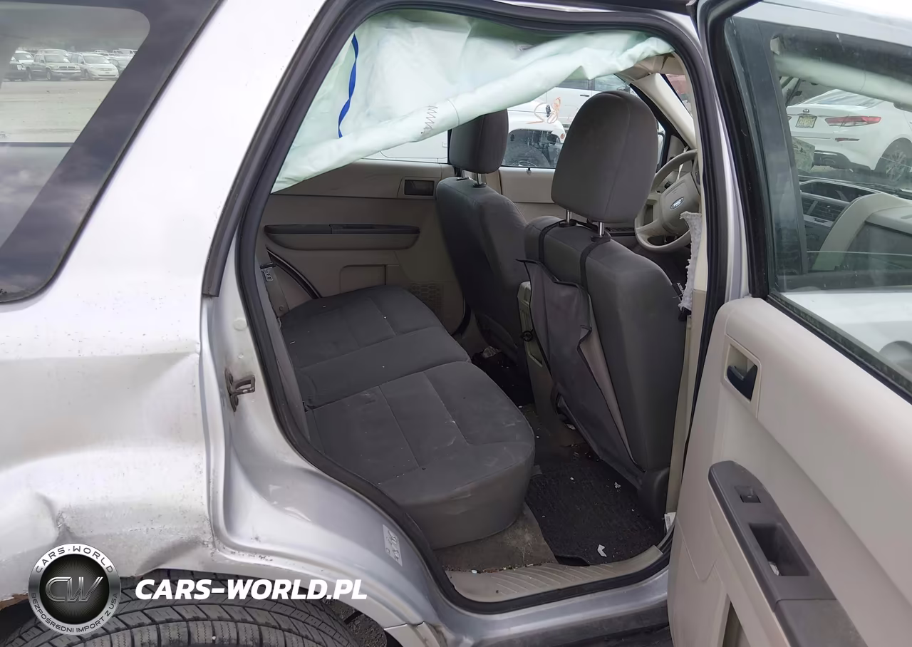 2012 Ford Escape Xls VIN:1FMCU0C76CKC12707 - 8