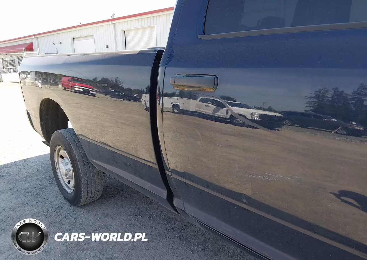 2018 Ram 2500 Tradesman 4X4 8' Box VIN:3C6TR5HT6JG375216 - 6