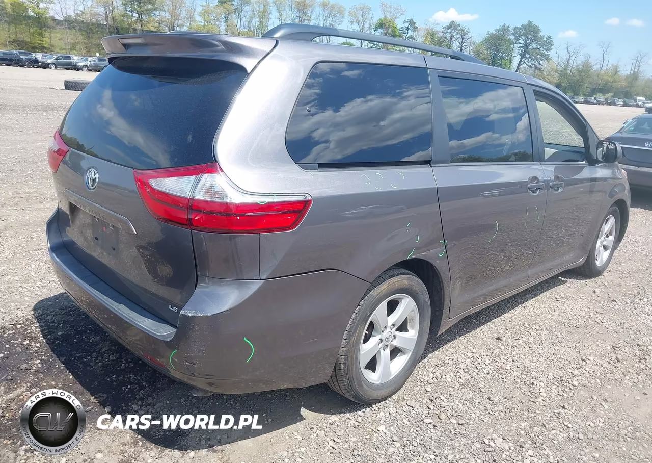 2015 Toyota Sienna Le 8 Passenger VIN:5TDKK3DC3FS543132 - 4