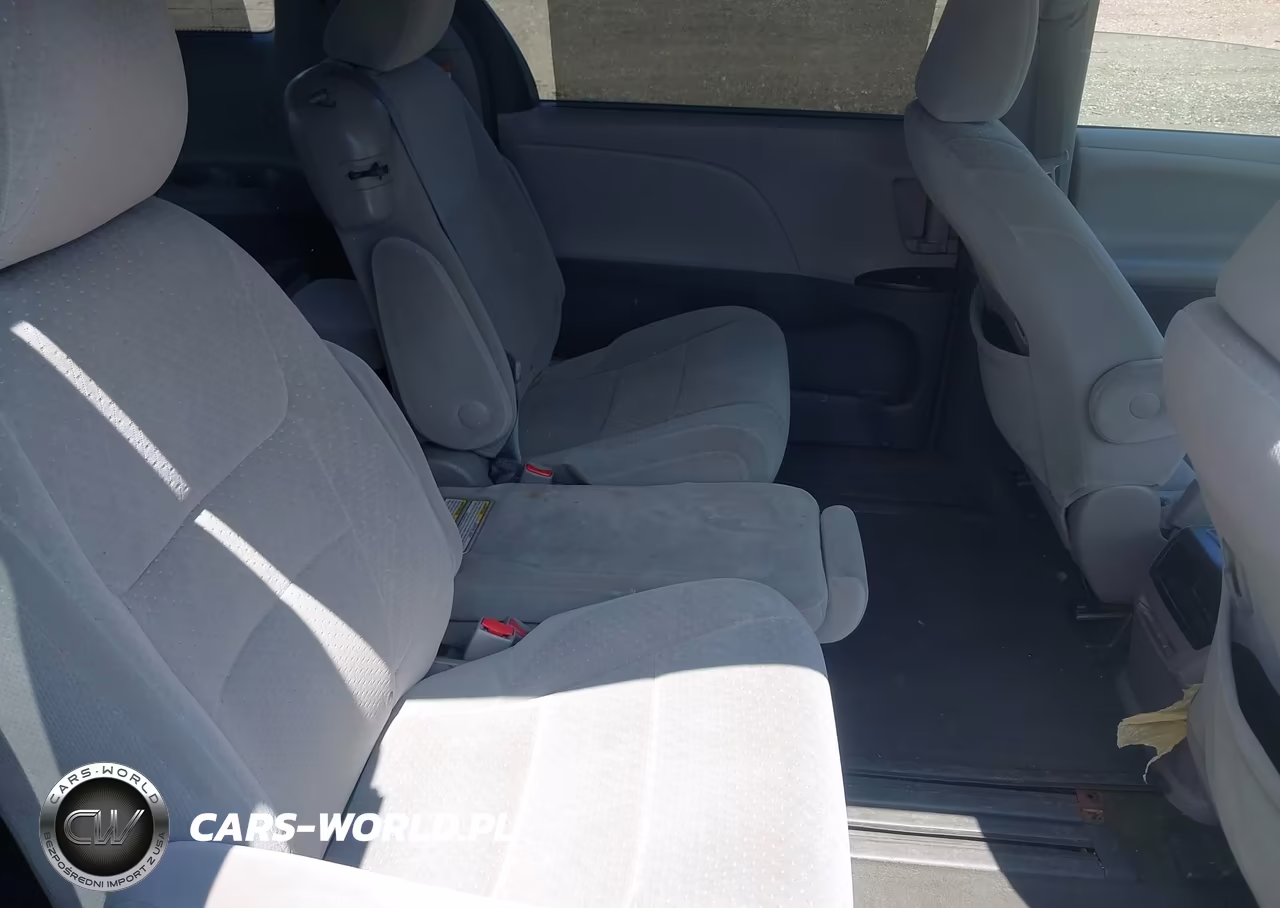 2015 Toyota Sienna Le 8 Passenger VIN:5TDKK3DC3FS543132 - 8