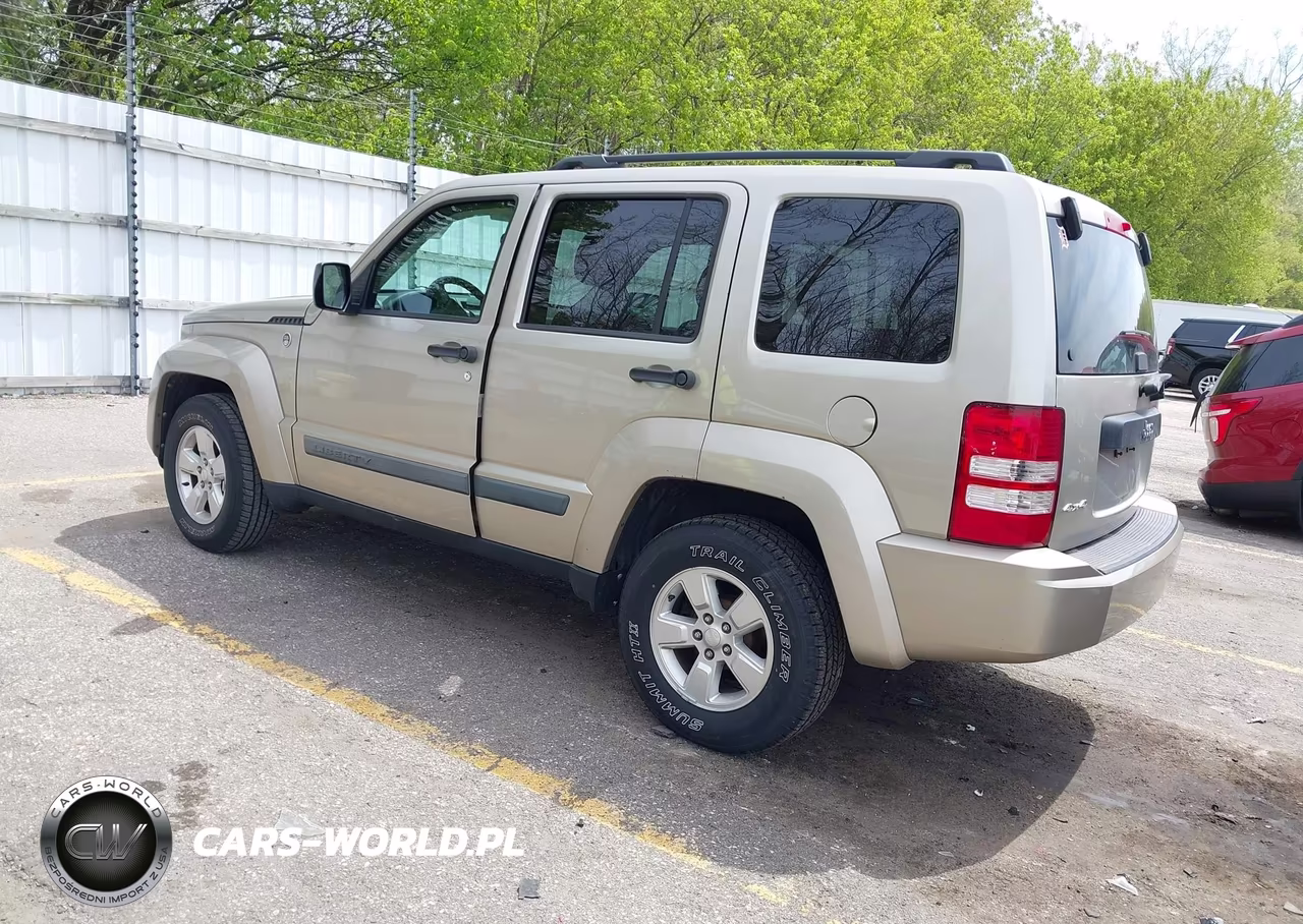 2010 Jeep Liberty Sport VIN:1J4PN2GK3AW149711 - 3