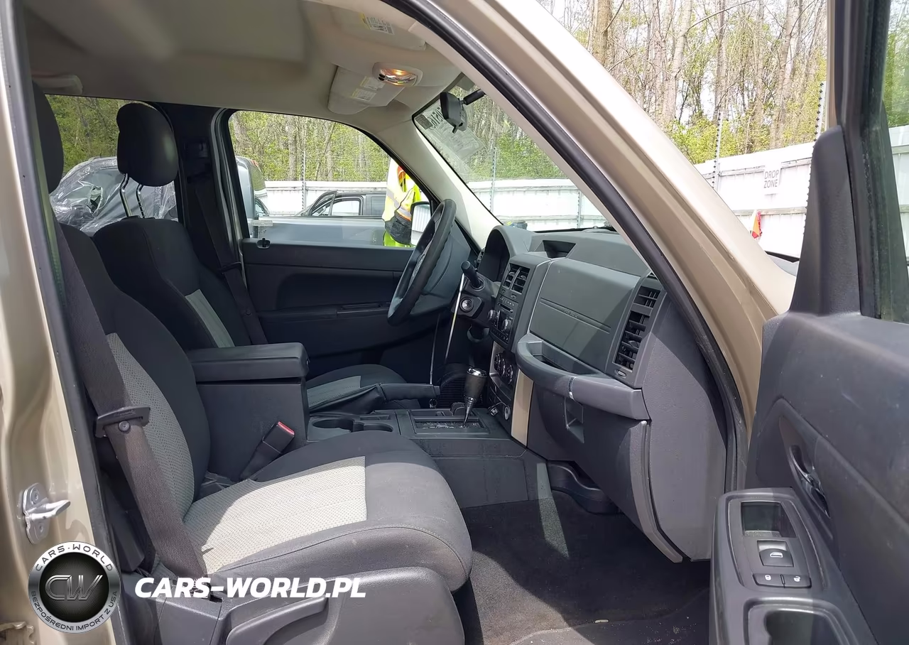 2010 Jeep Liberty Sport VIN:1J4PN2GK3AW149711 - 5