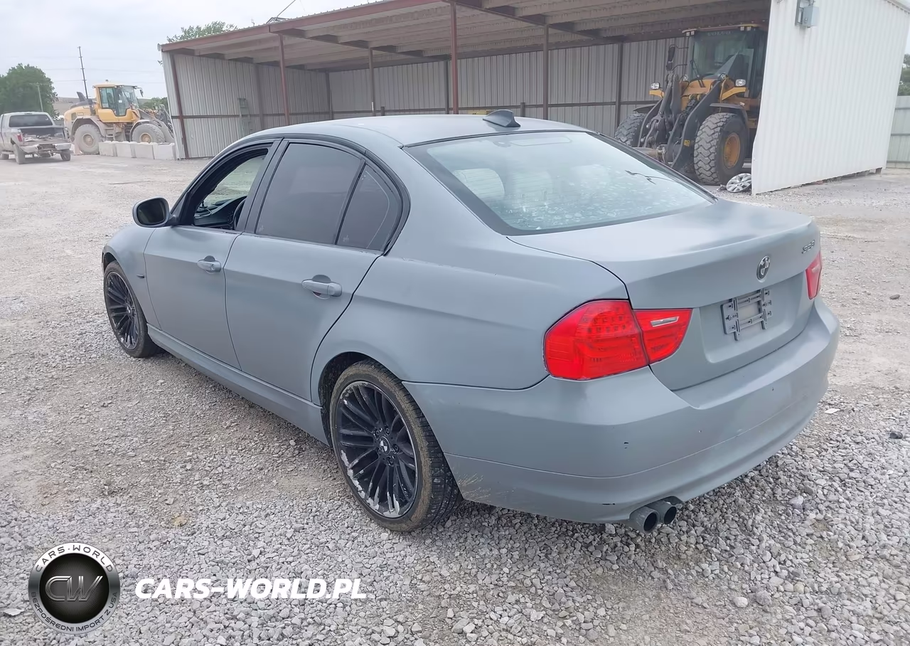 2011 BMW 328I xDrive VIN:WBAPK7G58BNN71189 - 3