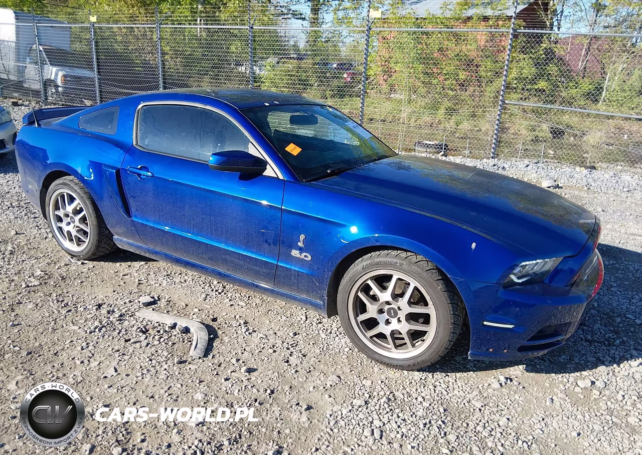2013 Ford Mustang V6 Premium
