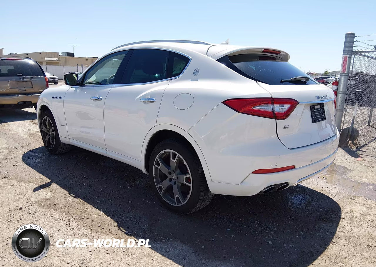 2019 Maserati Levante Granlusso VIN:ZN661XULXKX320536 - 3