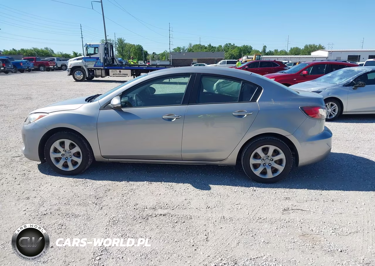 2013 Mazda Mazda3 I Sport VIN:JM1BL1U75D1815730 - 15