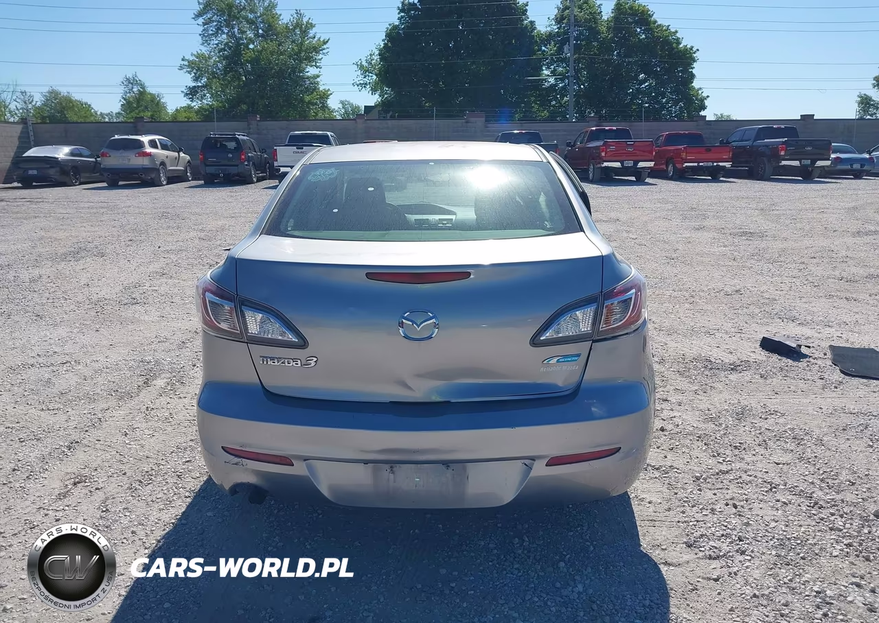 2013 Mazda Mazda3 I Sport VIN:JM1BL1U75D1815730 - 17