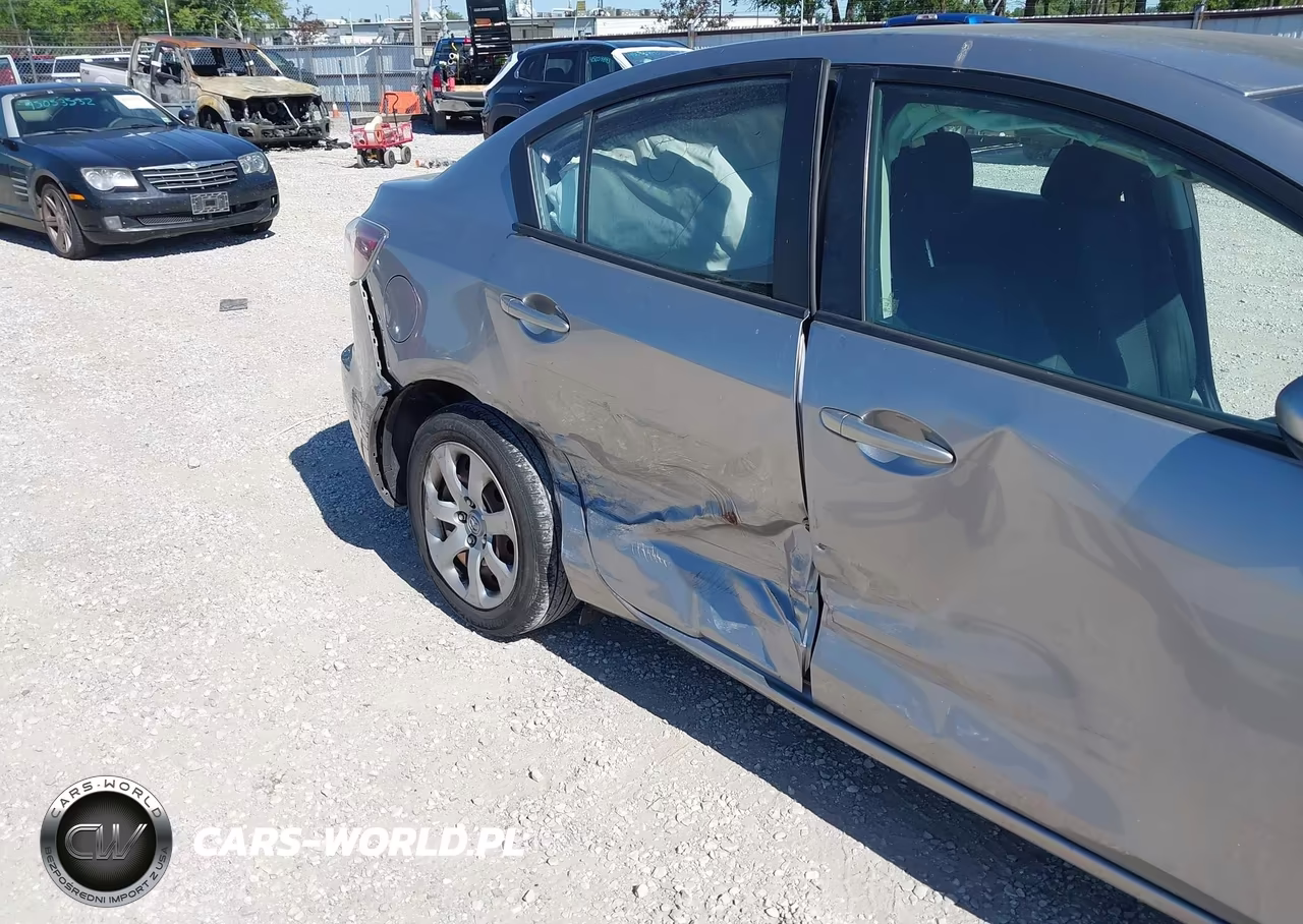 2013 Mazda Mazda3 I Sport VIN:JM1BL1U75D1815730 - 6