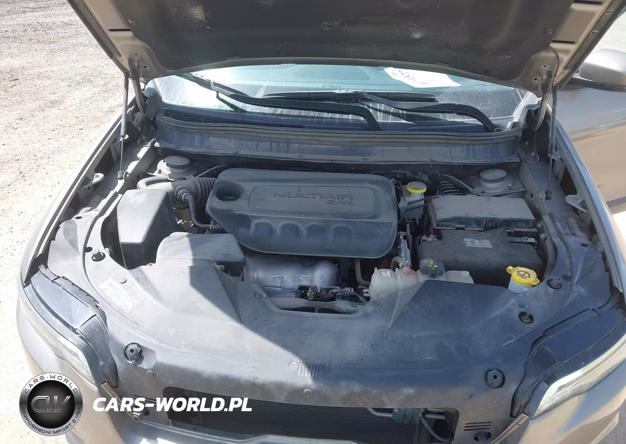 2021 Jeep Cherokee Latitude 4X4 VIN:1C4PJMCB3MD242750 - 10