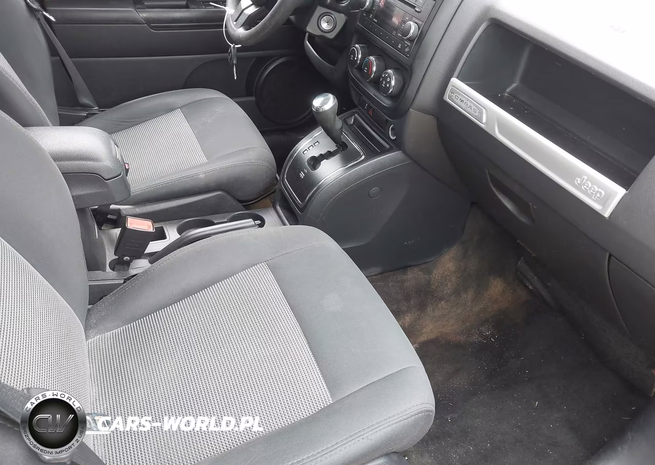 2016 Jeep Compass Sport VIN:1C4NJCBAXGD666103 - 5