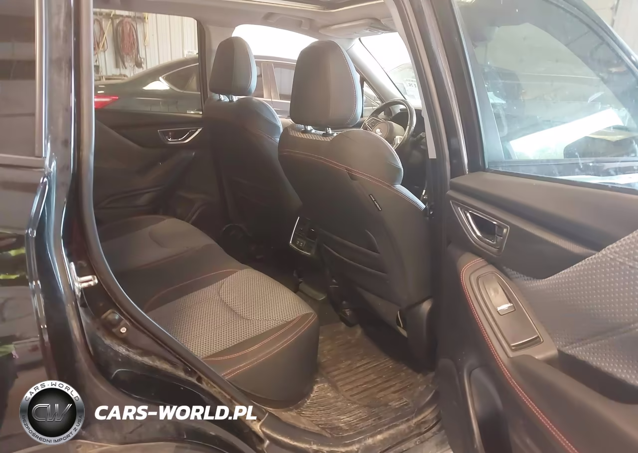 2019 Subaru Forester Sport VIN:JF2SKAPC7KH421034 - 8