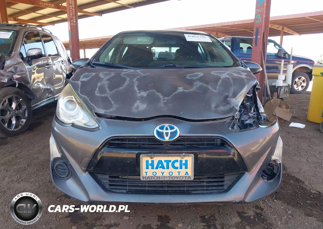 2015 Toyota Prius C Two VIN:JTDKDTB35F1580385 - 12