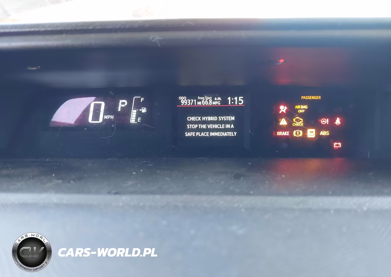 2015 Toyota Prius C Two VIN:JTDKDTB35F1580385 - 7