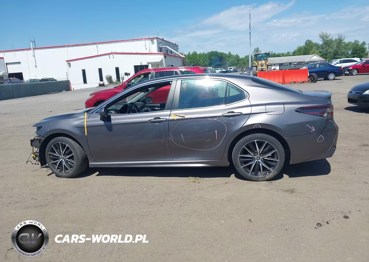 2021 Toyota Camry Se VIN:4T1G11AK0MU557776 - 14