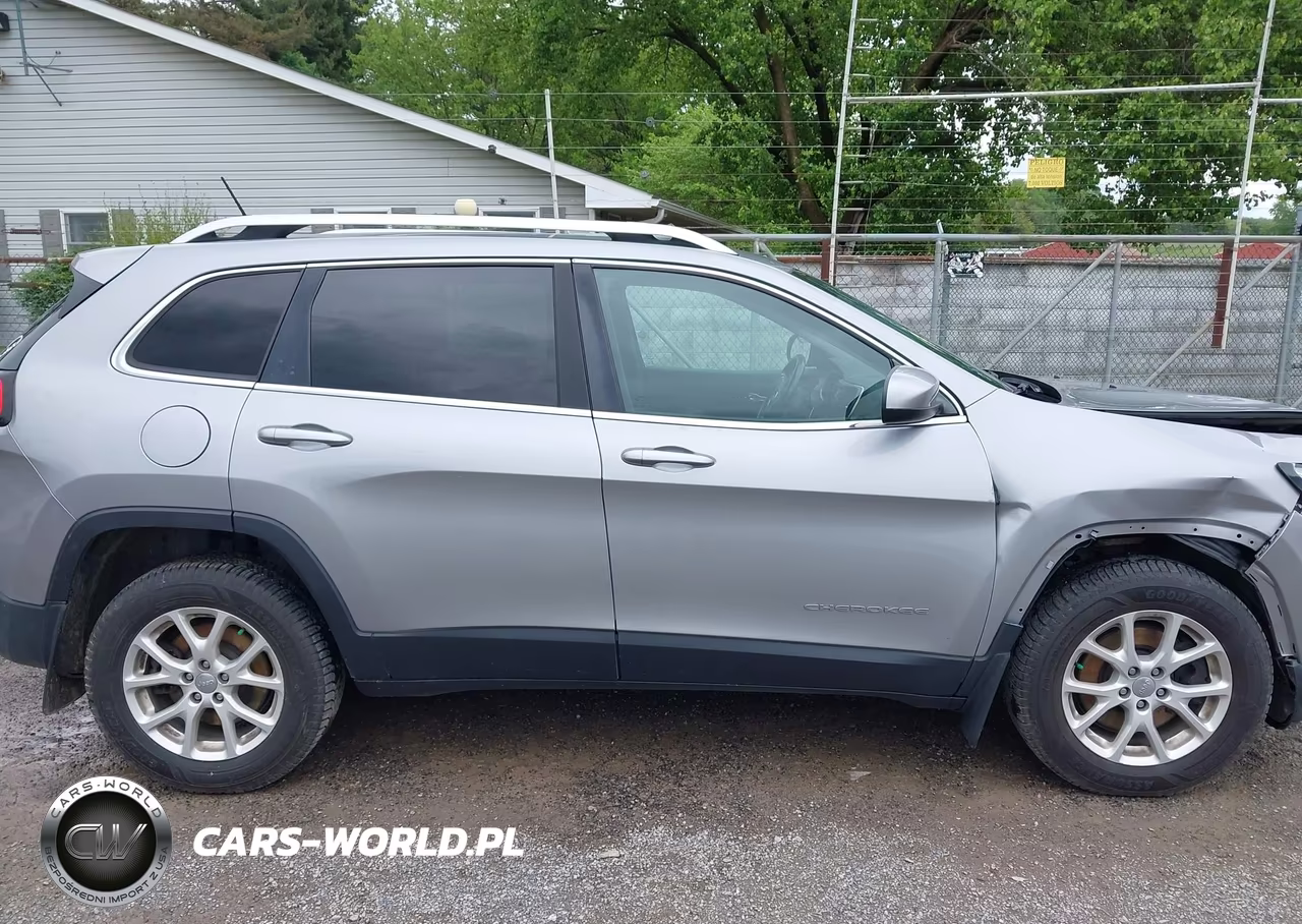 2014 Jeep Cherokee Latitude VIN:1C4PJMCS9EW177621 - 14