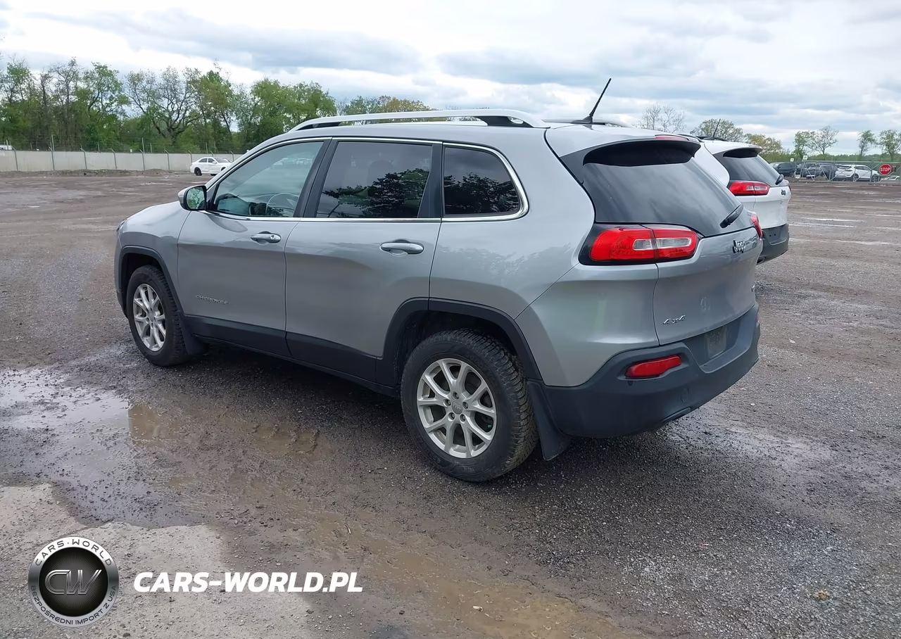 2014 Jeep Cherokee Latitude VIN:1C4PJMCS9EW177621 - 3